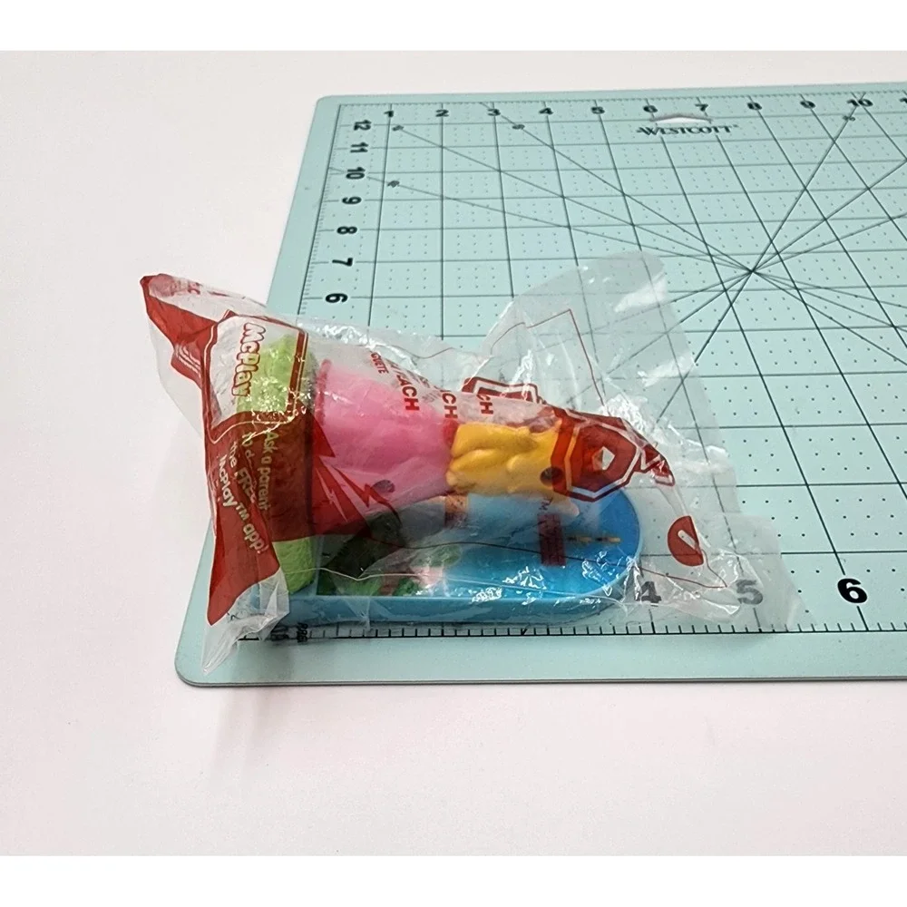 Super‎ Mario Bros. Princess Peach McDonald's Happy Meal Toys